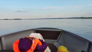 лодка волжанка 42, первый выезд. Мотор Alfa CG 9. 9 Max