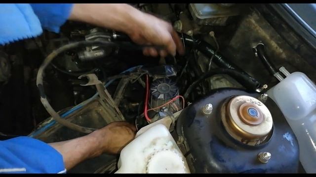 ваз 2110, 2112 замена патрубков, шлангов и расширительного бочка, также выгоним воздушную пробку смотреть онлайн