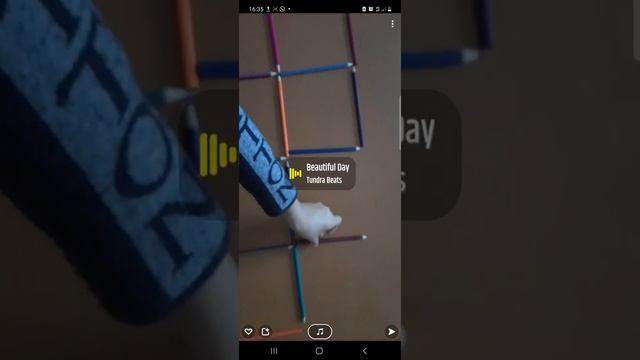 как сделать из 5 квадратов 4 квадрата переставляя 2 палочки в любое место?? смотреть онлайн