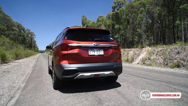 2020 Kia Seltos 1.6T AWD 0-100km/h & engine sound смотреть онлайн