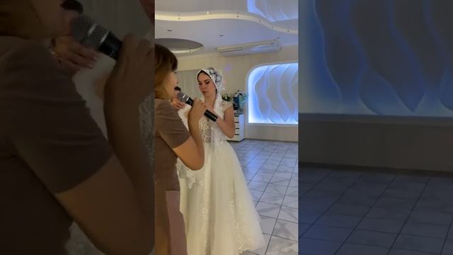 Самое трогательно видео, снятие фаты с невесты? танец с женихом ? смотреть онлайн