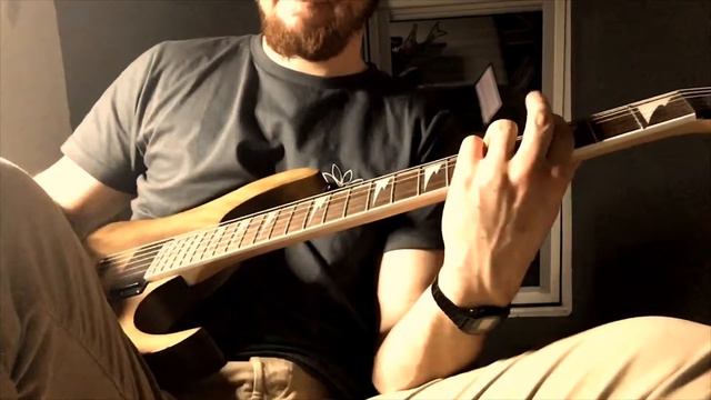 Arctic Monkeys - One Point Perspective guitar cover смотреть онлайн