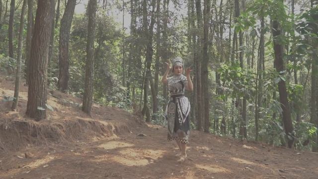 SANDRINA - SUBALI SUGRIWA смотреть онлайн