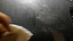 Средство для очистки пластика от клея.