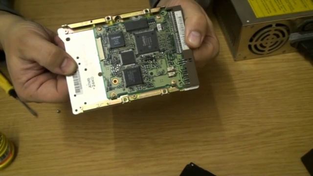 Точилка для ножей из старого HDD диска смотреть онлайн