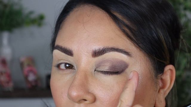 Tom Ford Quads and Smokey Eye Tutorial- It’s My Subscriber’s Birthday!! (SUBTITULOS EN ESPAŃOL) смотреть онлайн