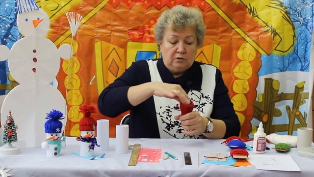 Мастер - класс "Новогодний снеговик", Крымская Галина Анатольевна, студия "Арт - карусель" смотреть онлайн