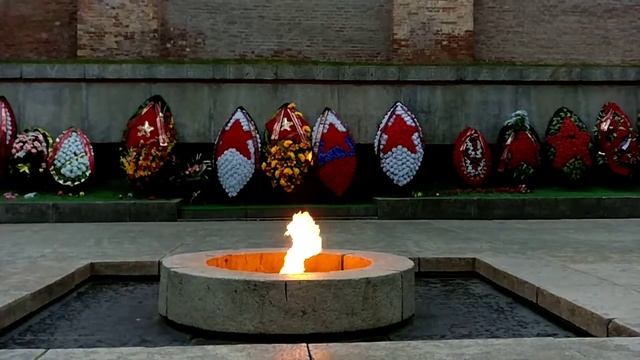 Вечный огонь - Кремль. Великий Новгород смотреть онлайн