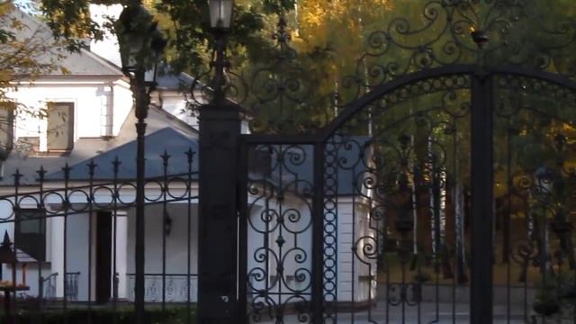 Киев, Парк Межигорье: Красивые Домики