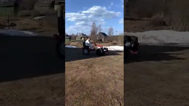 собрали и покрасили самодельный адаптер к мотоблоку мтз, первый заезд)! смотреть онлайн