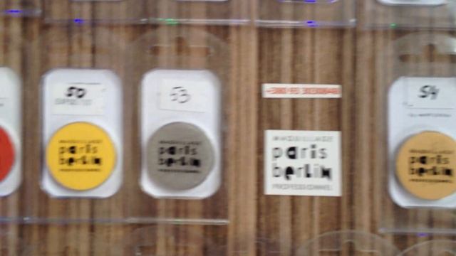 Новый Год Распродажа по 99грн Paris Berlin Компаткные тени смотреть онлайн