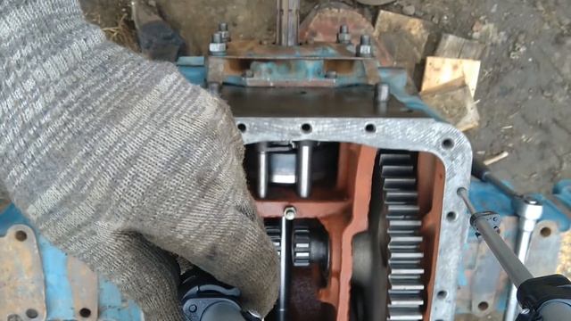 МТЗ-80. #7 - Регулировка главной пары. Ремонт, установка и регулировка ВОМа. смотреть онлайн