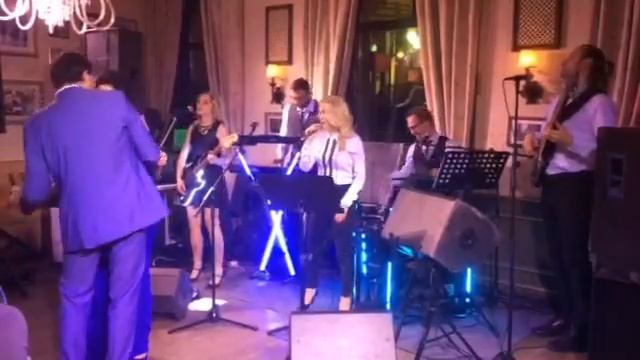 Кавер-группа на свадьбу. Группа "Жар-птица". Свадебный танец под кавер Boney Tailer "Total eclipse смотреть онлайн