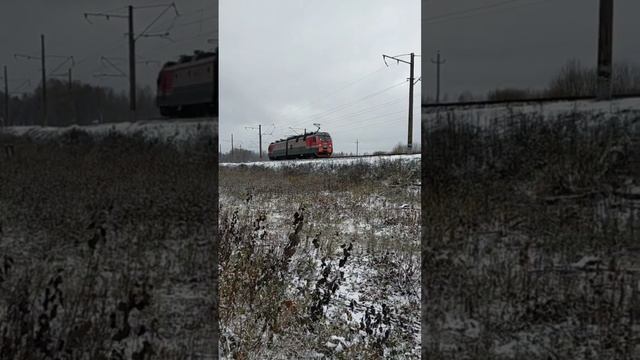 2ЭС5К-377 следует резервом с мощным Тифоном. Первое видео со снегом! смотреть онлайн