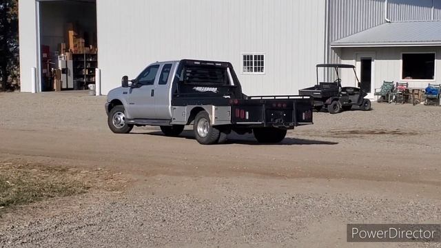 2003 Ford F350 Super Duty Flatbed pickup смотреть онлайн