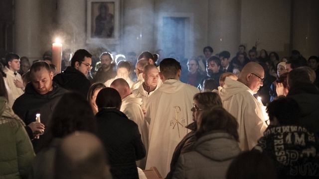 Canon EOS R3 - фотопулемёт в руках любителя(почему не Nikon Z9)