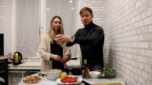 САЛАТ ИЗ МОРЕПРОДУКТОВ | Готовим с Шеф-Поваром