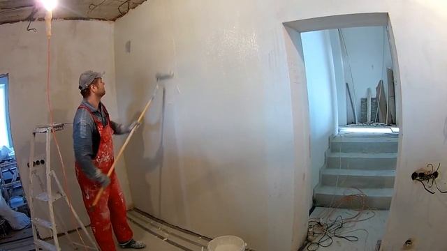 Поклейка стеклохолста на шпаклевку валиком смотреть онлайн