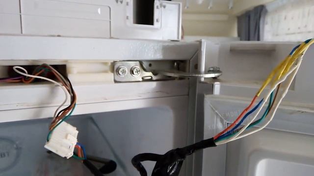 Ремонт холодильника Haier, не работает верхняя камера. смотреть онлайн
