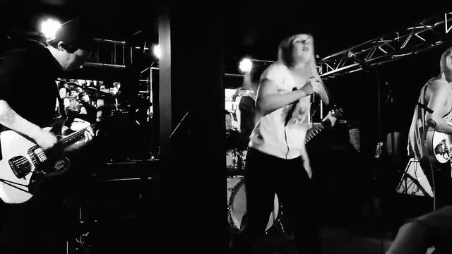 UTFLOD - STINE смотреть онлайн