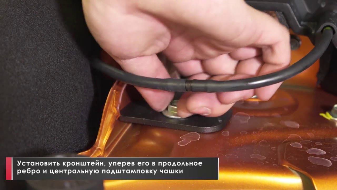 Установка амортизаторов капота на Nissan X Trail 2018