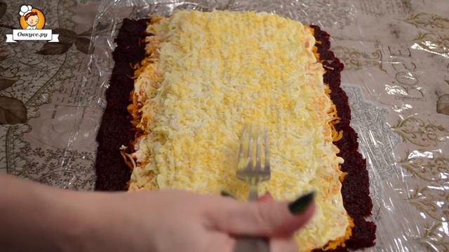 Салат Шуба рулетом со скумбрией смотреть онлайн