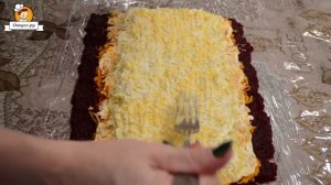 Салат Шуба рулетом со скумбрией