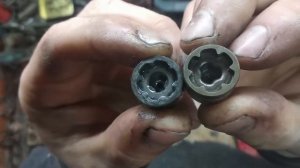 Перфоратор проворачивается под нагрузкой. Что делать?hitachi dh24pc3?