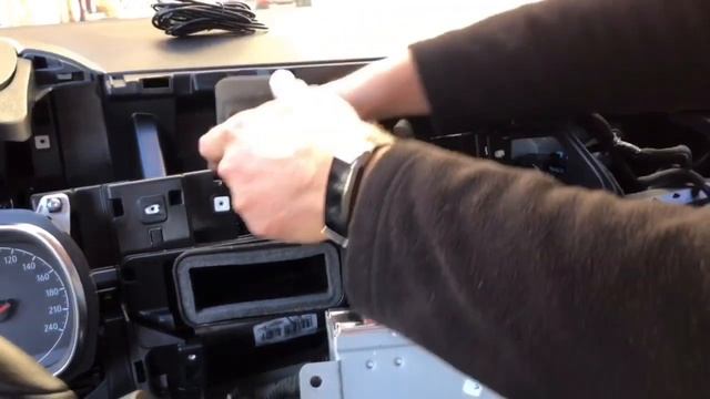 OPEL Combo Life 2020 - montage Adaptiv AV system 2x parking camera смотреть онлайн