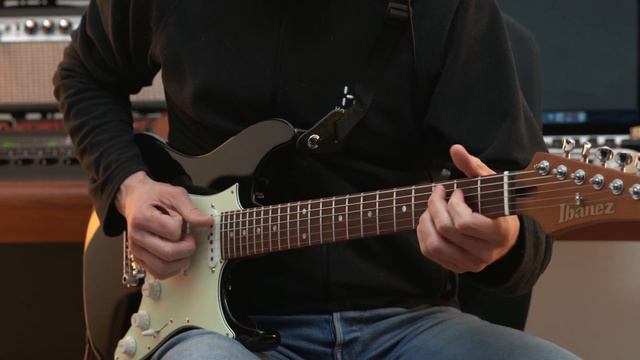 Ibanez AZ2203N - Sound Demo смотреть онлайн