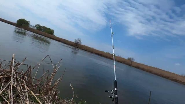 Рыбалка Астрахань 2023. Весна Раскаты Волги. смотреть онлайн