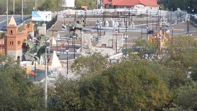 Детский городок около Семеновского озера. Мурманск. Обещали открыть к 1 сентября.