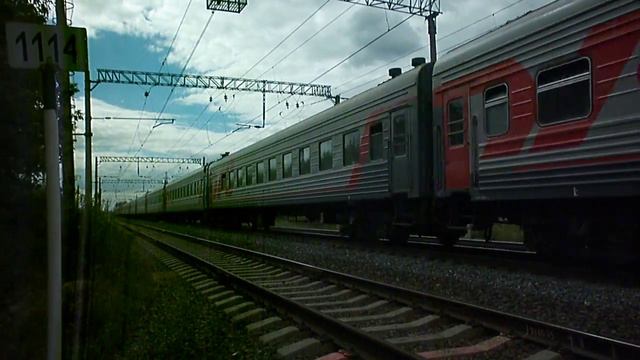 Электровоз ЭП2К-333 с поездом №124В Белгород — Новосибирск смотреть онлайн