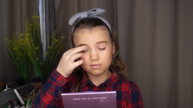 АМЕЛИЯ визажист в 7 лет/ AMELY FIRST MAKEUP -7 YEARS!! смотреть онлайн
