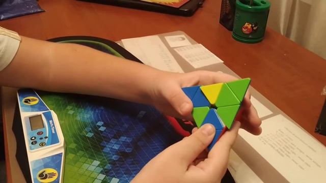 Как собрать пирамидку пираминкс 3x3 методом КихолКейхол