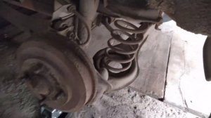 Замена задних амортизаторов форд фокус 1.6, Replacement of rear shock absorbers Ford focus