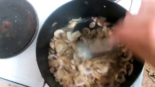 Шампиньоны под сметанкой смотреть онлайн