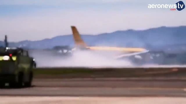Un avion DHL se casse en deux à l’atterrissage смотреть онлайн