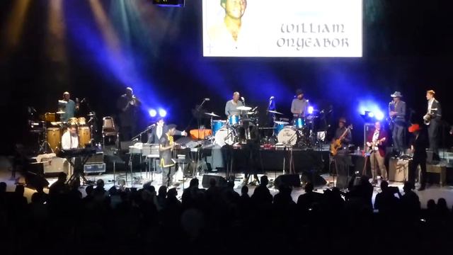 Who is William Onyeabor? - Danger (The Lijadu Sisters) (Greek Theatre, Los Angeles CA 5/8/14) смотреть онлайн