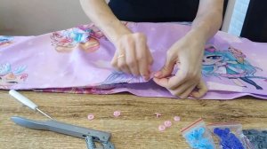 Установка кнопок на пододеяльник