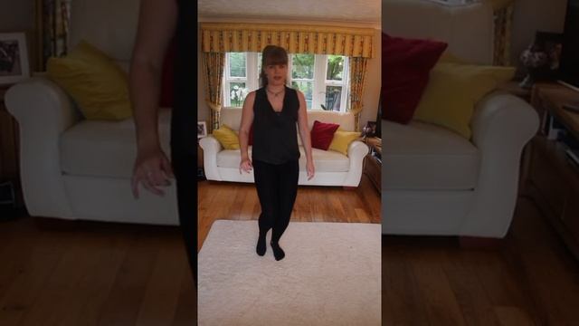 Ballroom - Tango Walks смотреть онлайн