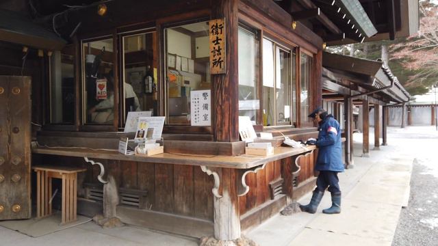 [4K] Walk around "Hokkaido Shrine Mikado" at Maruyama Park in winter Sapporo, Japan смотреть онлайн