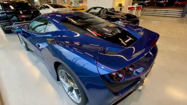 Ferrari F8 Tributo in Blu Tour de France walkaround смотреть онлайн
