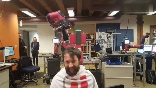 ? Робот-парикмахер)) | НАУКА 4.0 смотреть онлайн