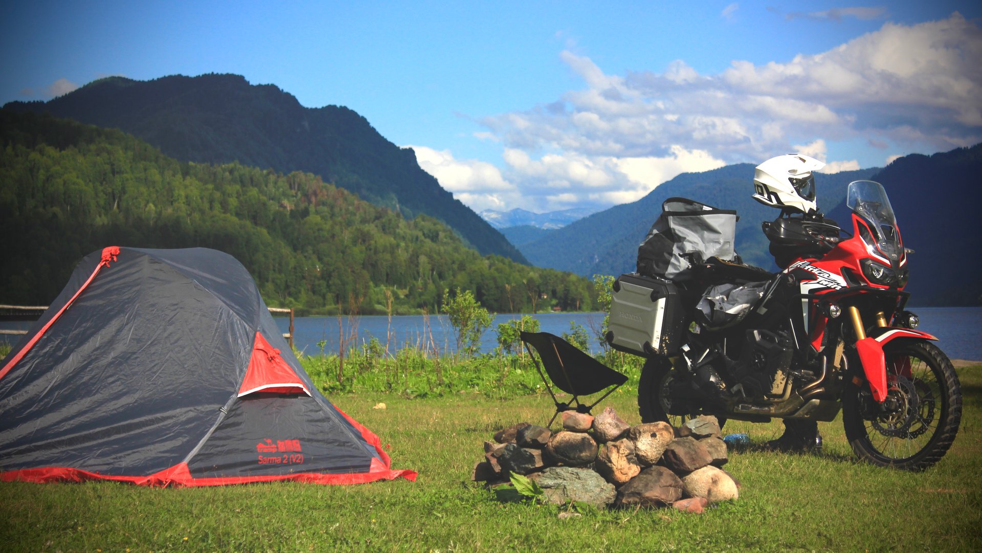 Одиночное мотопутешествие на Алтай.
Honda Africa Twin 1000 DCT