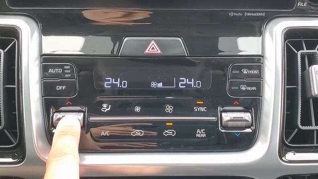 CK - 2021 Kia Sorento - How To Use Your Automatic Dual Zone Climate Control! смотреть онлайн