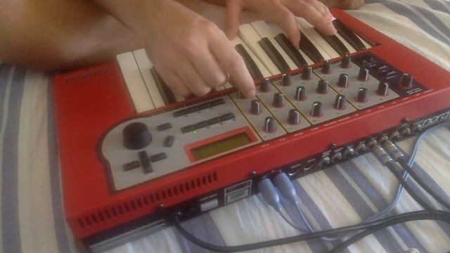 Noodling with the Clavia Nord Modular G1 - SpecSeqPad смотреть онлайн