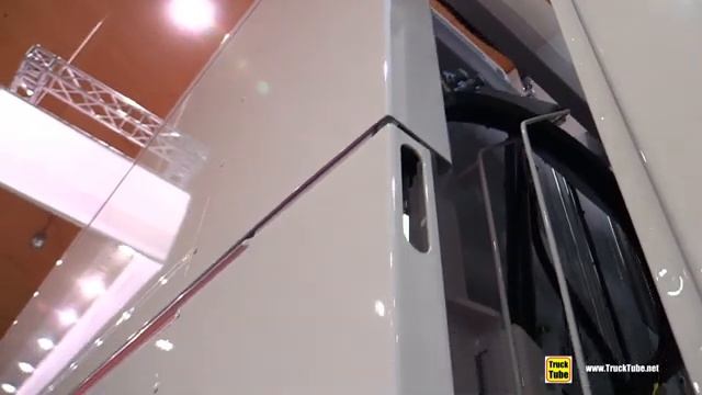 2020 Mercedes Atego 1840 Freezer Zikun Equipped - Exterior Walkaround - 2019 Nufam Karlsruhe