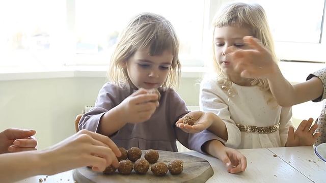 XIII Молочная Кухня. Пряничные конфеты смотреть онлайн