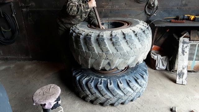 проблема бортировки шины 15 00 20 на ,,лапотник,, КрАЗ 260  ,,223,, 3ч
